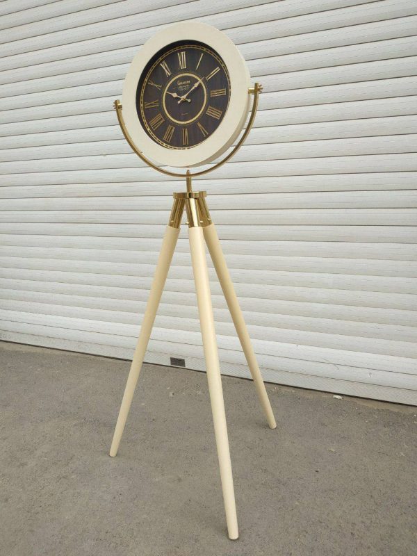 ساعت ایستاده سالنی کوین ۳ پایه کد AS111