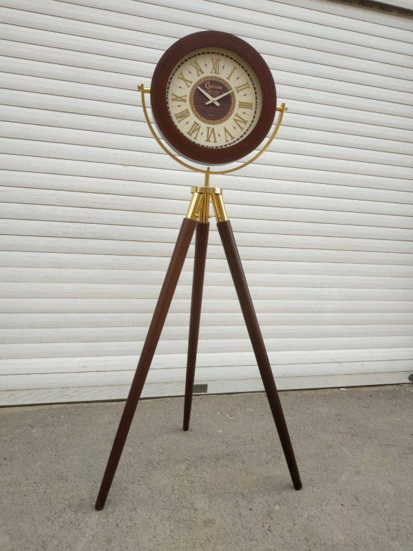 ساعت ایستاده سالنی کوین ۳ پایه کد AS111