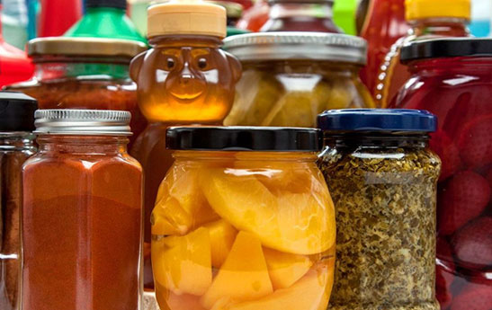 مزایا و معایب بسته بندی مواد غذایی در ظروف شیشه ای