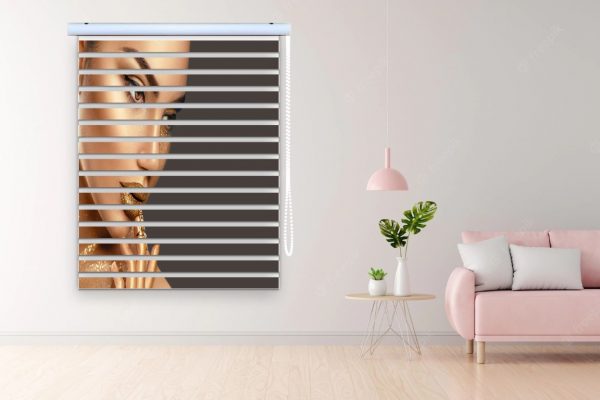 پرده زبرا طرح خانم کد Woman1672