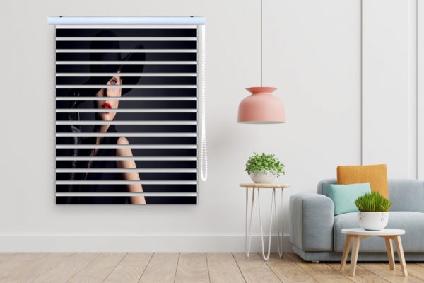 پرده زبرا طرح خانم کد Woman1678