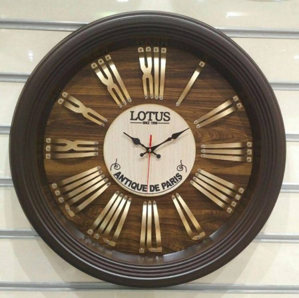 ساعت دیواری لوتوس صفحه چوب شماره فلزی کد 222