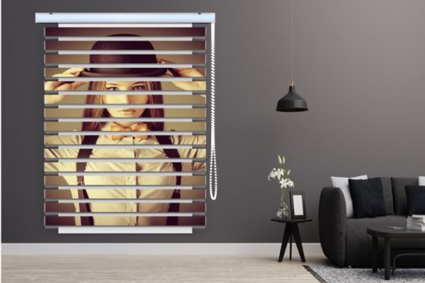 پرده زبرا طرح خانم فانتزی کد 31824