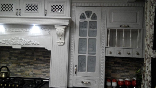 طراحی شیشه نگین