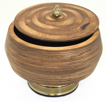 شکلات خوری درب دار پایه دار کد ۱۷۱۴