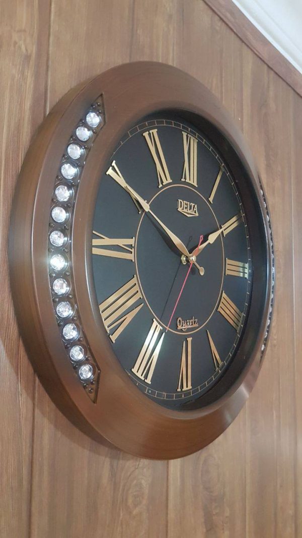 ساعت دیواری دلتا 302 نگین دار