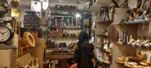 گالری میخکوب