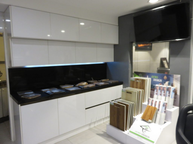 فروشگاه عادل (شعبه مرکزی)