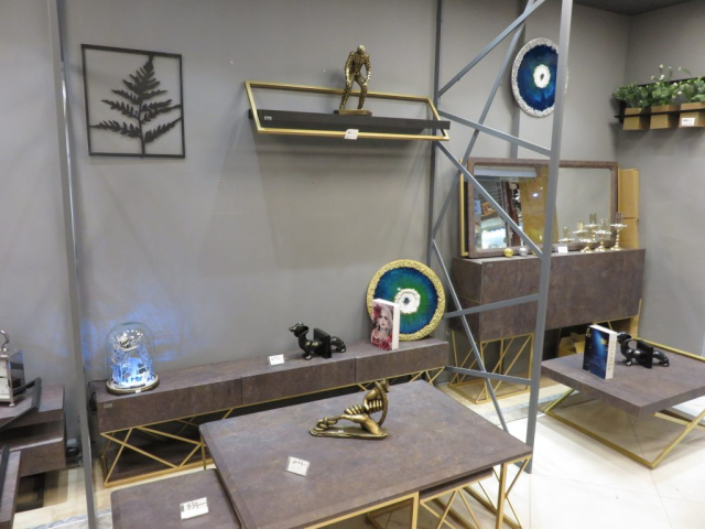 درینو (شعبه تیراژه)