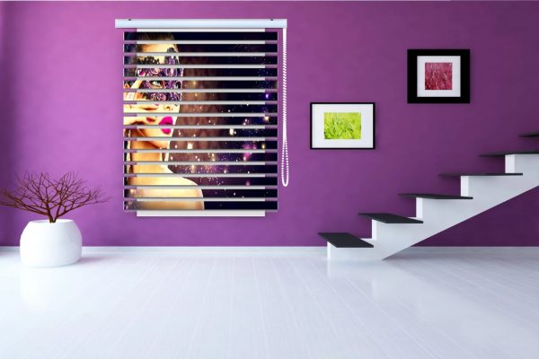 پرده زبرا طرح خانم کد Woman4044