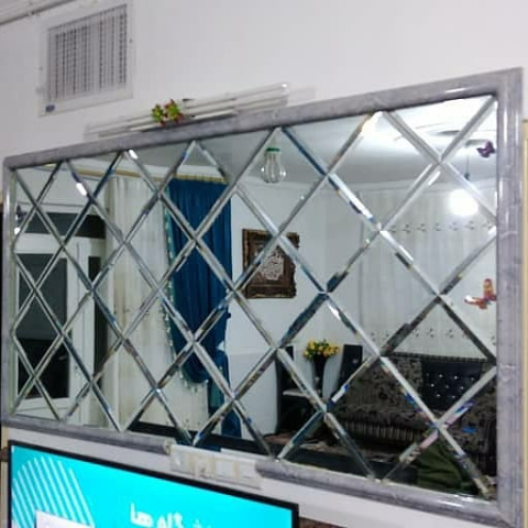 صنایع شیشه و آیینه صداقت