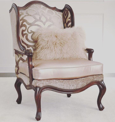 مبلمان قصر چوبی