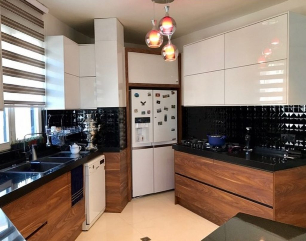 گالری کابینت کاج وود