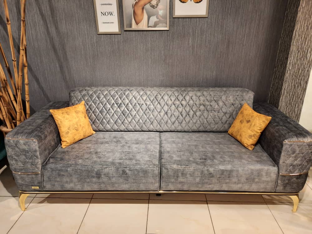 مبل مدل سیگنال ۸ نفره تخت خوابشو