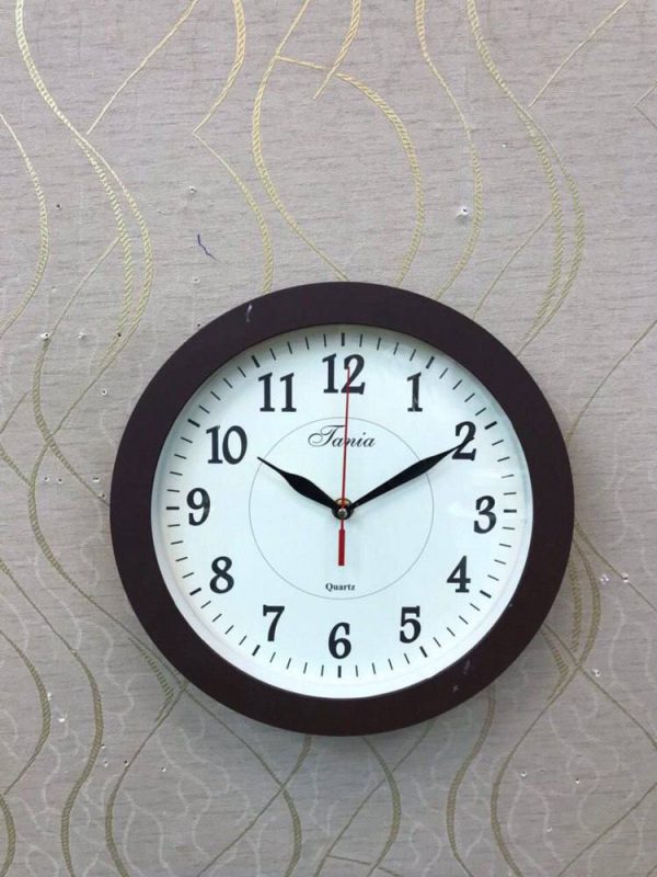 ساعت دیواری تانیا گرد ساده
