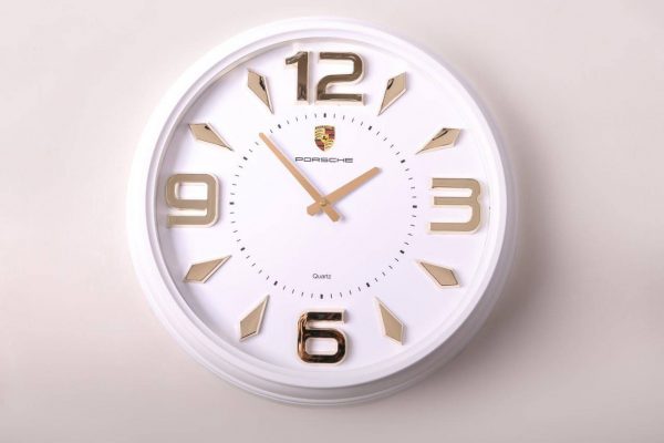 ساعت دیواری پورش تک موتور سفید