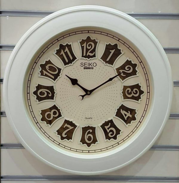 ساعت دیواری سیکو سپند سفید