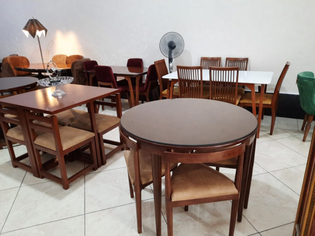 گالری میز فرزانه